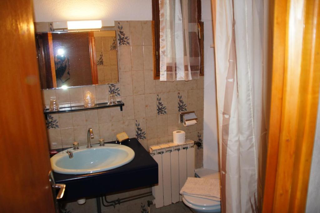 Le Relais Des Vaudois Freissinieres Phòng bức ảnh
