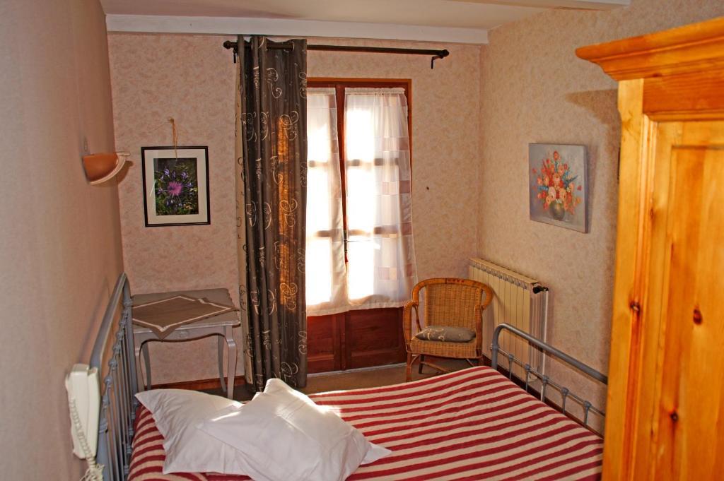Le Relais Des Vaudois Freissinieres Phòng bức ảnh